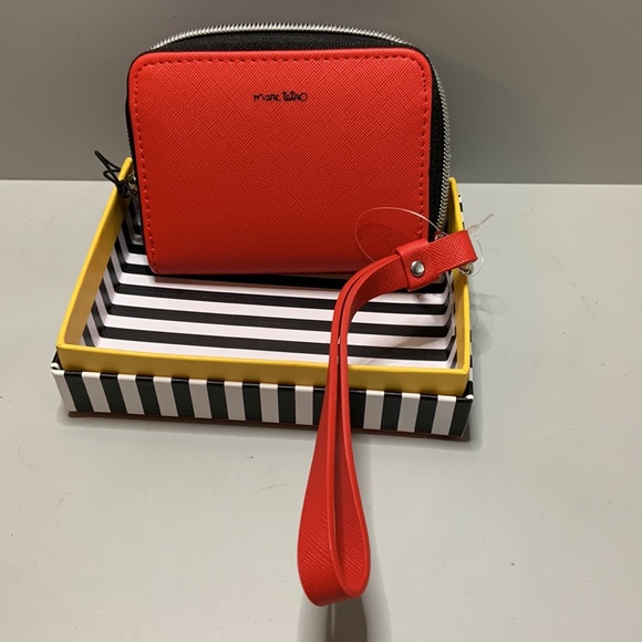 Marc Tetro Frenchie red/black wallet. New in Box. - Picture 3 of 8